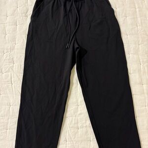 Lululemon women’s on the fly pants size 6